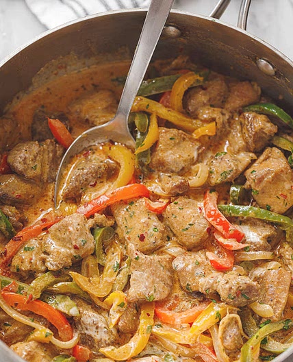 PORK BITES WITH CREAMY BELL PEPPER SAUCE
