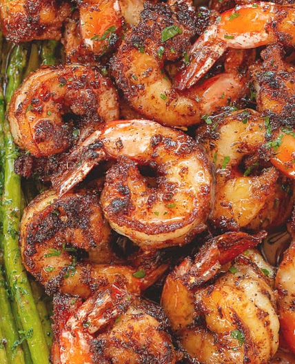 BLACKENED SHRIMP AND ASPARAGUS 