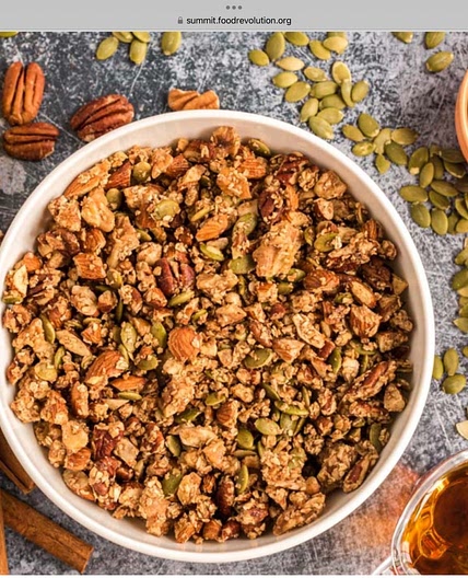 Simple Homemade Granola