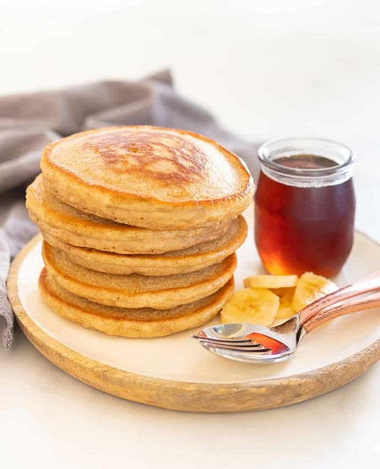 Vegan banana pancakes