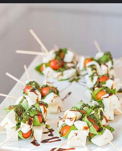 Pesto, tomato, mozzarella, pesto ,skrewer