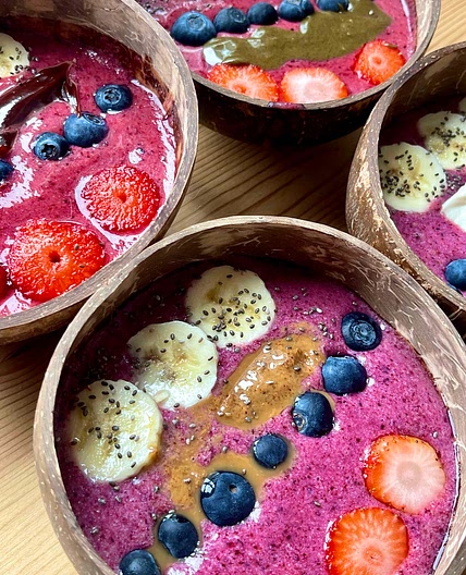 Banana Berry Smoothie bowls 