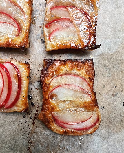 Upside Down Apple Crispies
