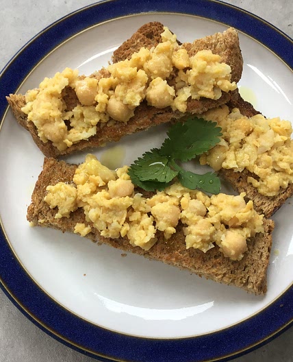 Smashed chickpea toasts