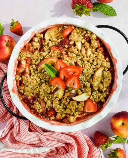 Strawberry Apple Crisp with Oatmeal Streusel Topping