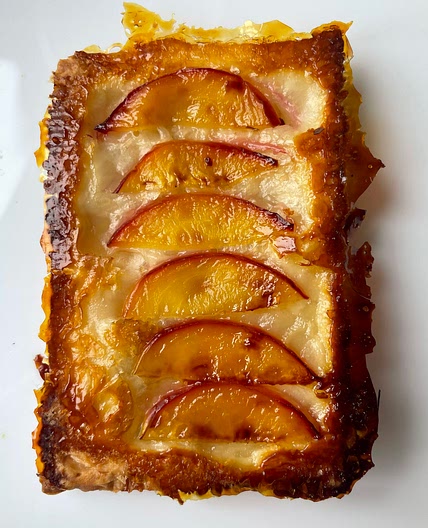 Flipped Peach Pastries (vegan) 