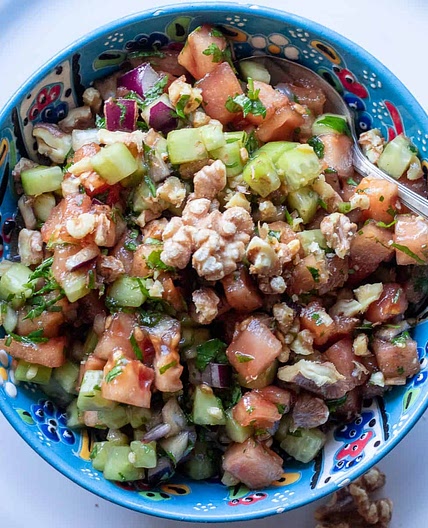 Gavurdagi Salatasi (Tomato and Walnut Salad)