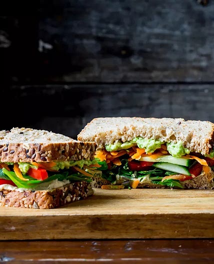 Veggie & Hummus Sandwich