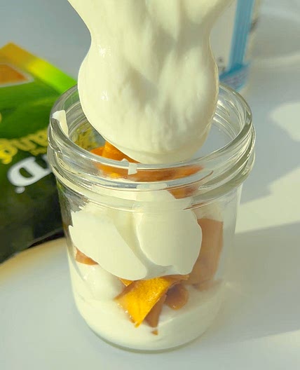 Dried mango yogurt hack ! 