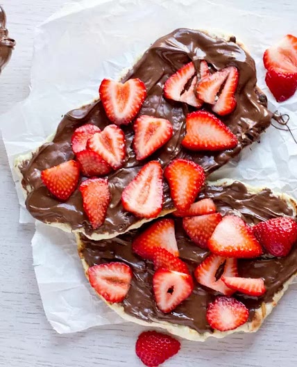 Pizza de Chocolate con Fresas