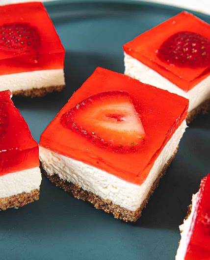 Strawberry Pretzel Salad