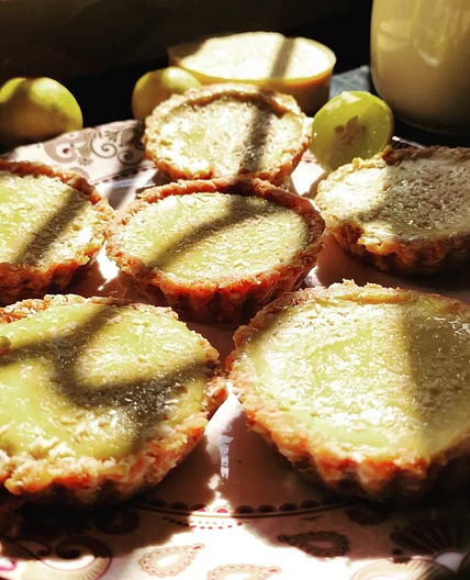 Lemon Curd Tarts