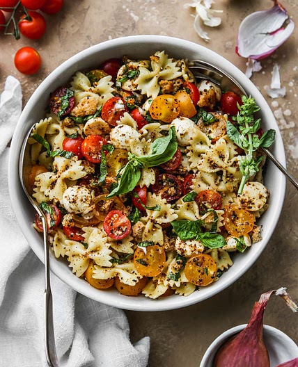 Bruschetta Pasta Salad With Mini Mozzarella Balls