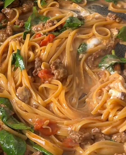 Creamy harissa pasta