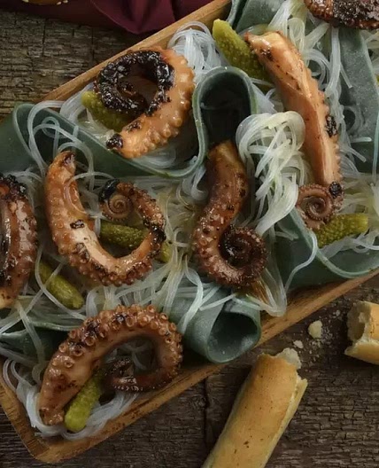 Ensalada de Pepino y Pulpo asado