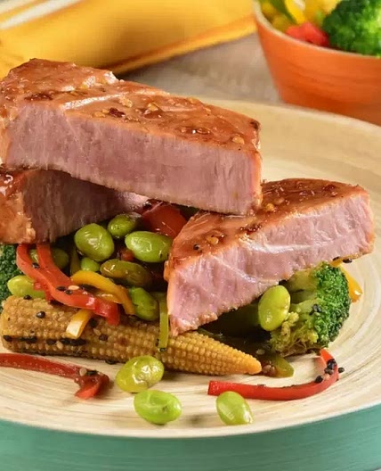 Atún Teriyaki con Vegetales al Ajonjolí