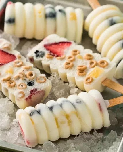 Paletas Heladas de Yoghurt con Cereal