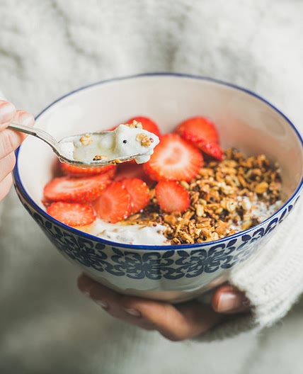 Avena con fresas y granola