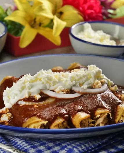 Enmoladas con Pollo
