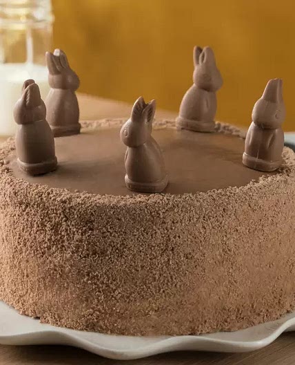 Pastel sin Horno de Crepas y Conejos de Chocolate