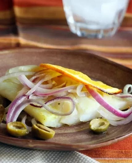 Bacalao al Horno con Naranjas y Aceitunas