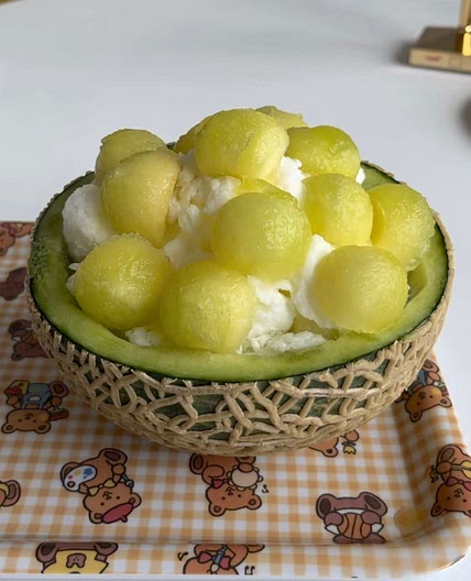 카페느낌 메론빙수🍈🤍✨