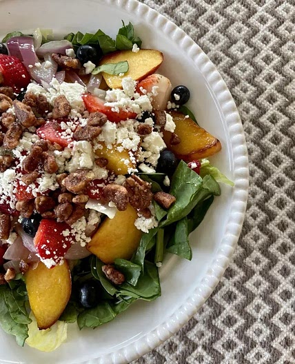 grilled romaine salad with peaches