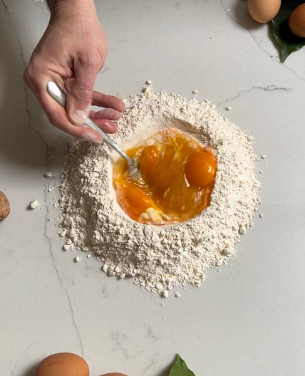 Fresh Pasta, whole egg and zero waste 