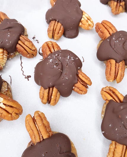 Healthy Date Turtle Candies