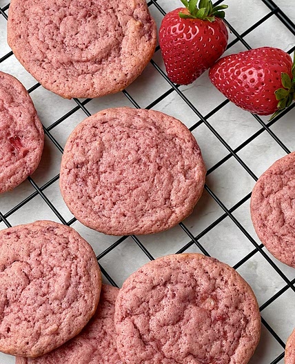 Vegan Strawberry Cookies