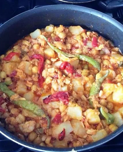 Cacerola de pollo estilo español