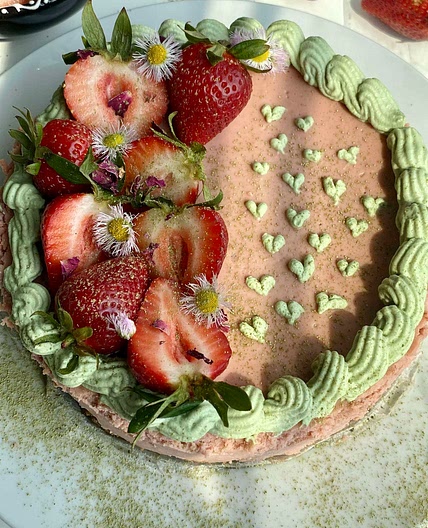 Strawberry Matcha Cheesecake