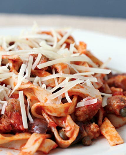 Spaghetti with Italian Sausage and Olives