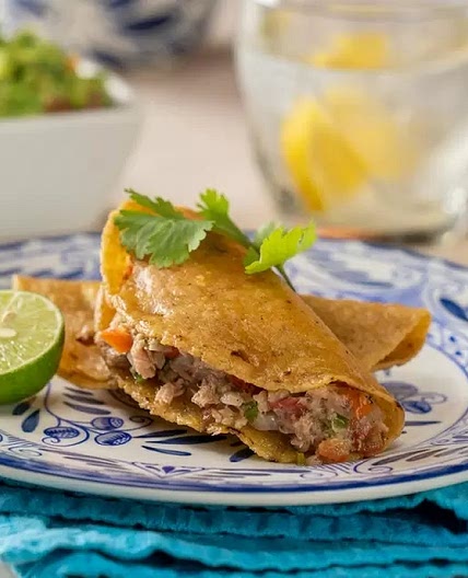 Pescadillas de Atún a la Mexicana