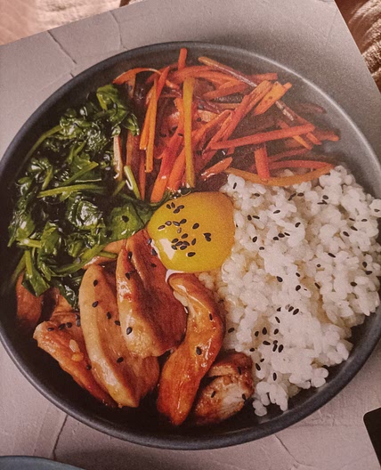 Bouddha bowl bibimbap poulet légumes - toutes saisons