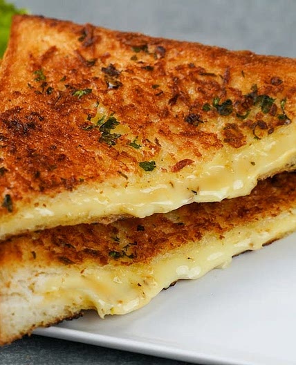 Garlic bread toast sandwich