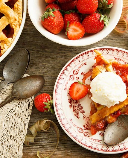 Strawberry Rhubarb Pie