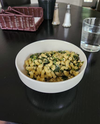 Creamy Mushroom and Spinach Mac