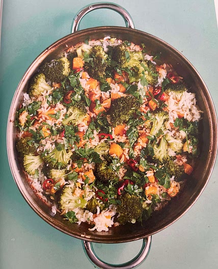 All-in-one sticky rice with broccoli, squash and ginger