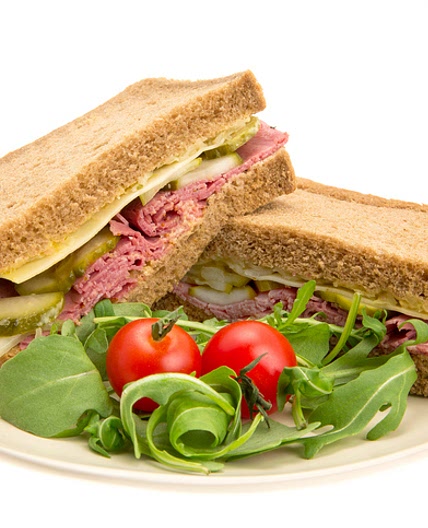 Sándwich de jamón con mozzarella de búfala