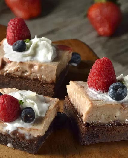 Cheesecake Brownie con Fresa