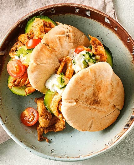 Pita kip kebab met tzatziki