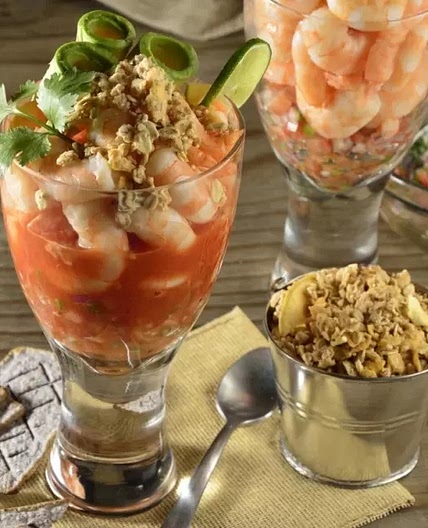 Cóctel de Camarón con Granola
