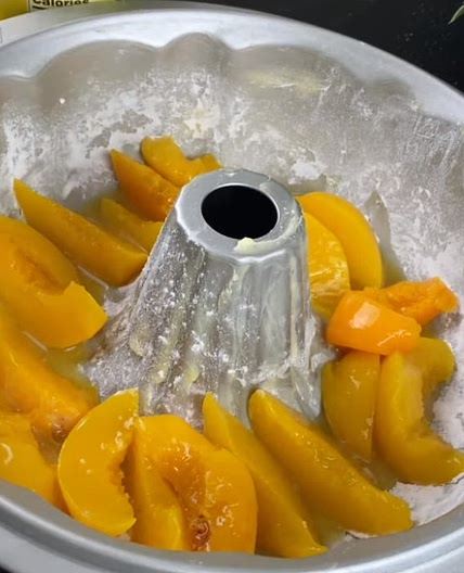 Southern Peach Cobbler Pound Cake