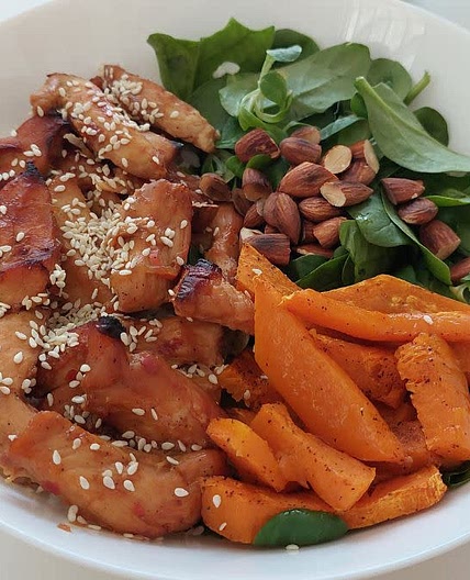 Sweet Chicken and Spinach Bowl