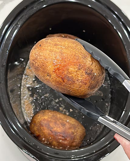 Slow cooker baked potatoes 