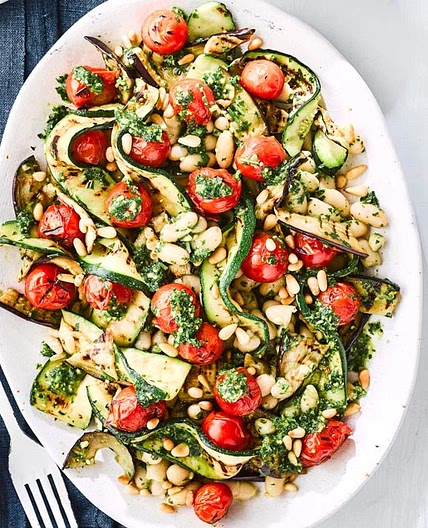 Grilled vegetables with cannellini beans & vegan pesto