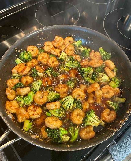 Honey garlic shrimp and broccoli 