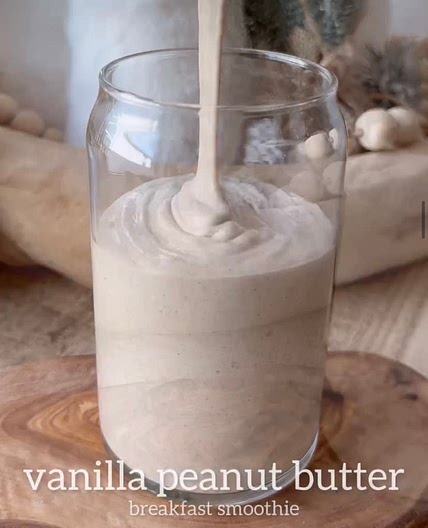 Vanilla peanut butter smoothie