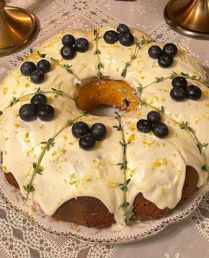 Lemon blueberry Bundt cake 